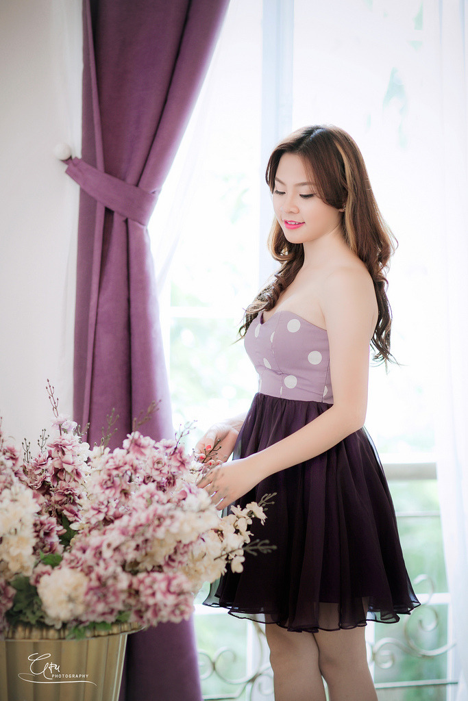 新婚娇妻陪局长出差